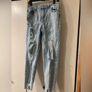 Stylish Distressed Light Blue Skinny Jeans